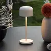LED-Akku-Tischlampe Lille, Höhe 20 cm, sandfarben, IP54, USB