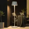 LED-Akku-Stehlampe Pomezia, weiß, 150 cm, IP54, USB