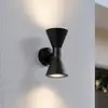 Lucande Außenwandleuchte Xalor, schwarz, IP65, Metall, GU10