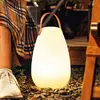 LED-Akku-Tischleuchte Ruby, Ø 18 cm, weiß, IP44, RGB dimmbar
