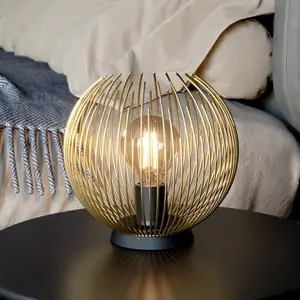 Tischlampe Venezuela, Schirm aus goldenen Stäben