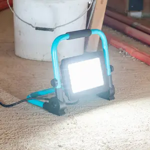 LED-Außenstrahler Avelar, schwarz/türkis Breite 31 cm Metall