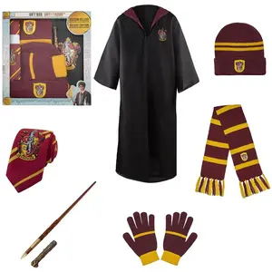 Cinereplicas Gryffindor Uniform Und Replik Zauberstab Brettspiel