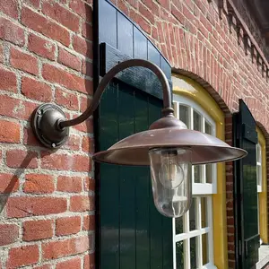 Außenwandleuchte Vienna I, kupfer, Ø 35 cm, IP44