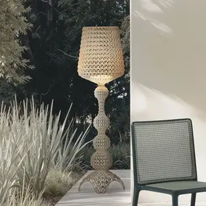 Kartell LED-Außenstehlampe Kabuki, taubengrau, IP44, dimmbar