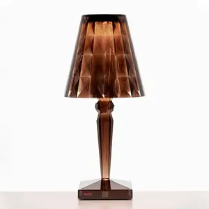 Kartell Big Battery - Tischlampe IP54, cola