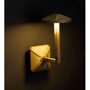LED-Außenwandleuchte Aura Disk, Höhe 24 cm, messing antik
