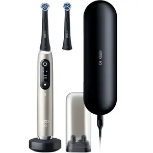 Oral-B iO 9 Gold mit schwarzer Aufsteckbürste
