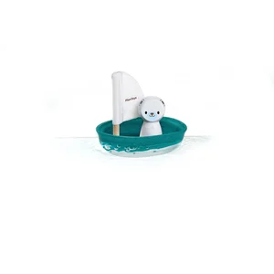 Plantoys Segelboot Eisbär