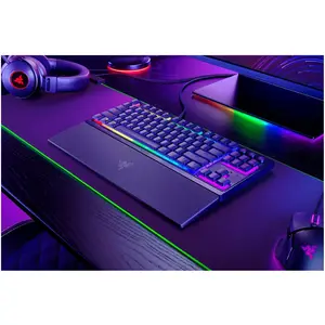 Razer Ornata V3 Tenkeyless Keyboard (US, Kabelgebunden), Tastatur, Mehrfarbig, Schwarz