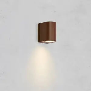 LED-Außenwandleuchte Alor, braun, 1-flg., IP65, dimmbar