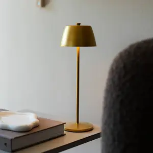 LED-Akku-Tischleuchte Eze, matt-gold, 32 cm, IP54, USB