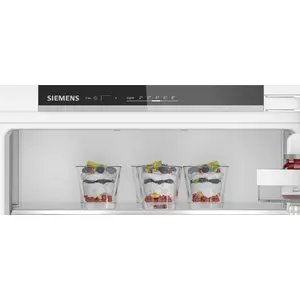 Siemens iQ300 KI31RVFE0, 165 l, ST, 35 dB, E, Weiß