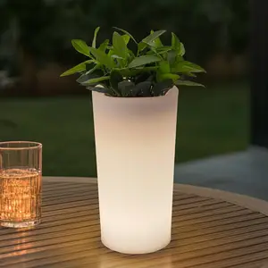 Lindby LED-Akku-Blumenvase Florista, RGB, IP54, Ø 12cm, weiß
