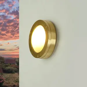 Licht-Erlebnisse Maritime Außenleuchte Messing IP64 rund Ø14cm Bullaug...