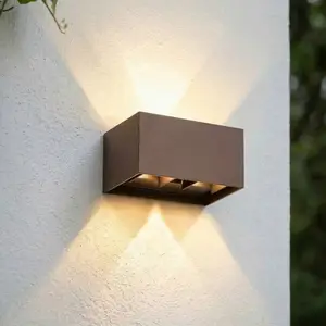 Lindby LED-Außenwandleuchte Nivar, eckig, rost, 20 cm, IP54