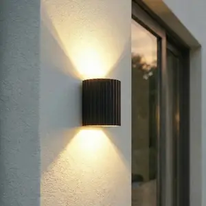Lindby LED-Außenwandlampe Ralino, schwarz, 2-flg., IP65