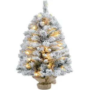 HOMCOM Künstlicher Weihnachtsbaum 90 cm mit 133 Spitzen und 50 warmweißen LED-Lichtern, Betonfuß für festliche Weihnachtsdekoration   Aosom.de