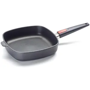 Woll, Nowo Titanium, Gusspfanne, viereckig, AS 26 x 26 cm, 6,5 cm hoch