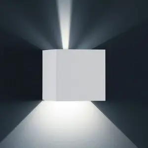 Helestra Siri 44 L Außenwandlampe up/down weiß