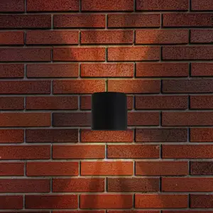 LED-Außenwandlampe ALECTO, schwarz, Höhe 10 cm, IP54 up/down