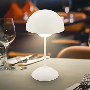 LED-Akku-Tischleuchte Kugle, weiß, Metall, IP44, dimmbar