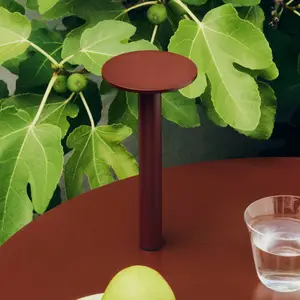 HAY LED-Akku-Tischlampe HOST PORTABLE, rostrot, 22 cm, IP44