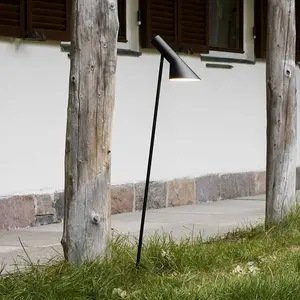 Louis Poulsen AJ Garden Höhe 95 cm Fußplatte 840