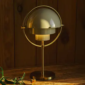 GUBI Akku-Tischleuchte Multi-Lite, messing/grau, 30 cm