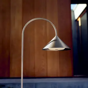 FRANDSEN LED-Erdspießlampe Grasp, edelstahl, 82 cm, IP44