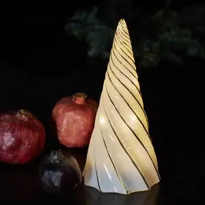 LED-Dekofigur Vilma, weiß/gold, Höhe 24 cm, Glas, Batterie