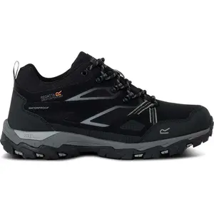Regatta WIP RMF873-9V8 in Black color size 42