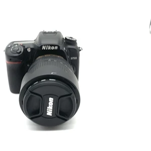 Nikon D7500 + AF-S DX NIKKOR 18-140 VR, 20,9 MP, 5568 x 3712 Pixel, CM...