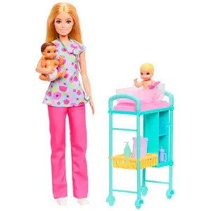 Barbie Doctor With Supplements Puppe