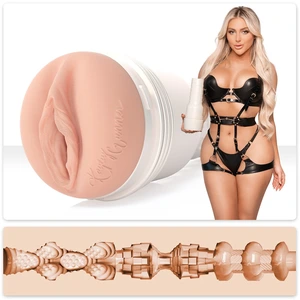 Masturbator  Kayley Gunner  mit intensiver Stimulationsstruktur