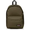Bild von Eastpak Freizeitrucksack OUT OF OFFICE, Unisex Cityrucksack, Schulrucksack mit Logo-Aufnäher & 14" Laptopfach