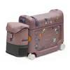 Bild von Stokke Kinderkoffer JetKids Reiseset - Enthält Aufsitzkoffer & Bordbett + Crew Backpack, 4 Rollen, Ideal für kurze und lange Reisen