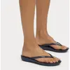 Bild von Flip-Flops für Frauen FitFlop Iqushion Ergonomic TPU Bronzefarben 39