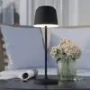 Bild von LED-Tischleuchte Mannera mit Akku, schwarz