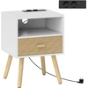 Bild von HOMCOM Nachttisch mit Ladestation, Nachttisch mit Schublade, 2 AC-Steckdosen, USB- und Typ-C-Anschluss, offenes Fach, Holzbeine, für Wohnzimmer, Schlafzimmer, Weiß Aosom