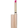 Bild von Estée Lauder Pure Color Explicit Slick Shine Lippenstift - 915 Score to Settle. Für intensiven, glänzenden Farbauftrag und pflegende Lippen.
