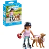 Bild von PLAYMOBIL Spielzeugfigur: Rollschuh-Mädchen mit Retriever Hund, detailed Spielfigur für Kinder ab 4 Jahren aus der PLAYMOBIL Serie
